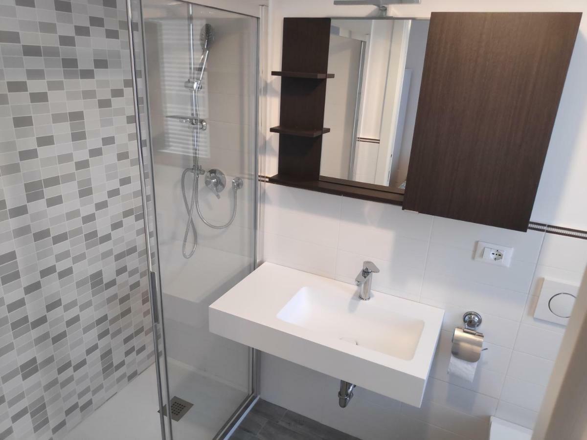 Casadei Guest House Stazione Болонья Экстерьер фото